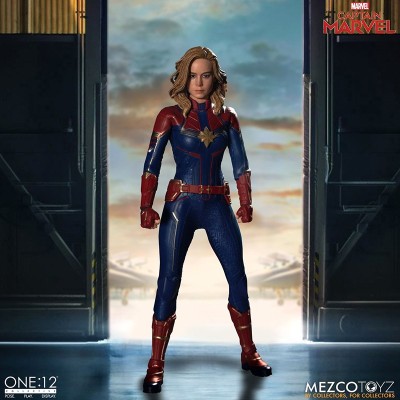 CAPTAIN MARVEL CLOTH ONE:12 COLLECTIVE ACTION FIGURE MEZCO TOYS