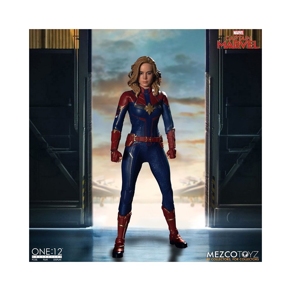 MEZCO TOYS CAPTAIN MARVEL CLOTH ONE:12 COLLECTIVE ACTION FIGURE