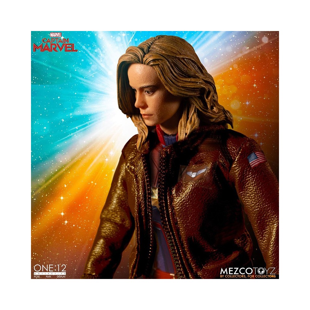 MEZCO TOYS CAPTAIN MARVEL CLOTH ONE:12 COLLECTIVE ACTION FIGURE