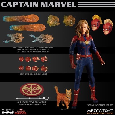 MEZCO TOYS CAPTAIN MARVEL CLOTH ONE:12 COLLECTIVE ACTION FIGURE