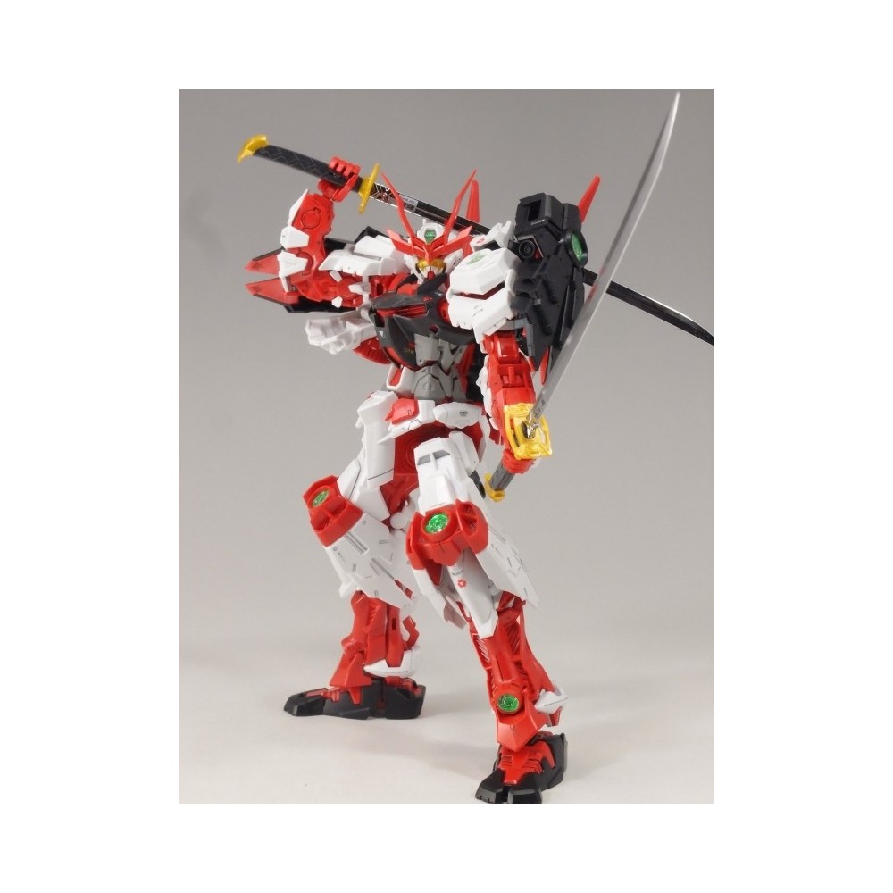 BANDAI MASTER GRADE MG SENGOKU ASTRAY GUNDAM 1/100 MODEL KIT