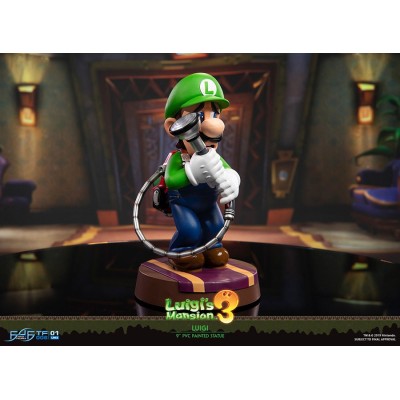 FIRST4FIGURES LUIGI'S MANSION 3 - LUIGI PVC STATUE 23 CM FIGURE