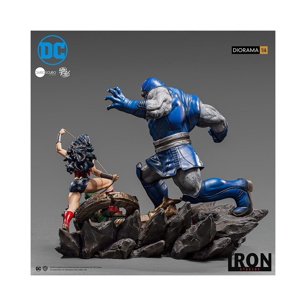 IRON STUDIOS WONDER WOMAN VS DARKSEID 1/6 DIORAMA 47 CM STATUE FIGURE