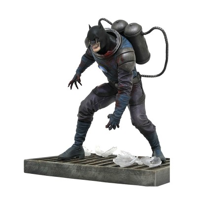 DIAMOND SELECT DC GALLERY DCEASED BATMAN BY ALTERTON 20CM FIGURE STATUE