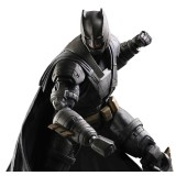 SQUARE ENIX BATMAN V SUPERMAN - ARMORED BATMAN PLAY ARTS KAI PAK ACTION FIGURE