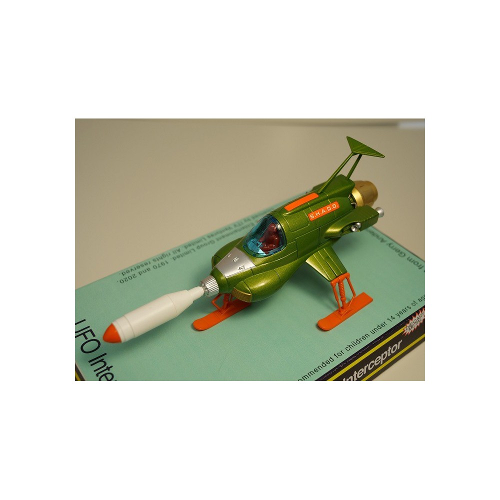 UFO INTERCEPTOR RETRO LIMITED EDITION FIGURE REPLICA SIXTEEN 12