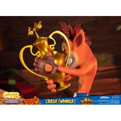 FIRST4FIGURES CTR CRASH TEAM RACING CRASH BANDICOOT WINNER STATUE FIGURE