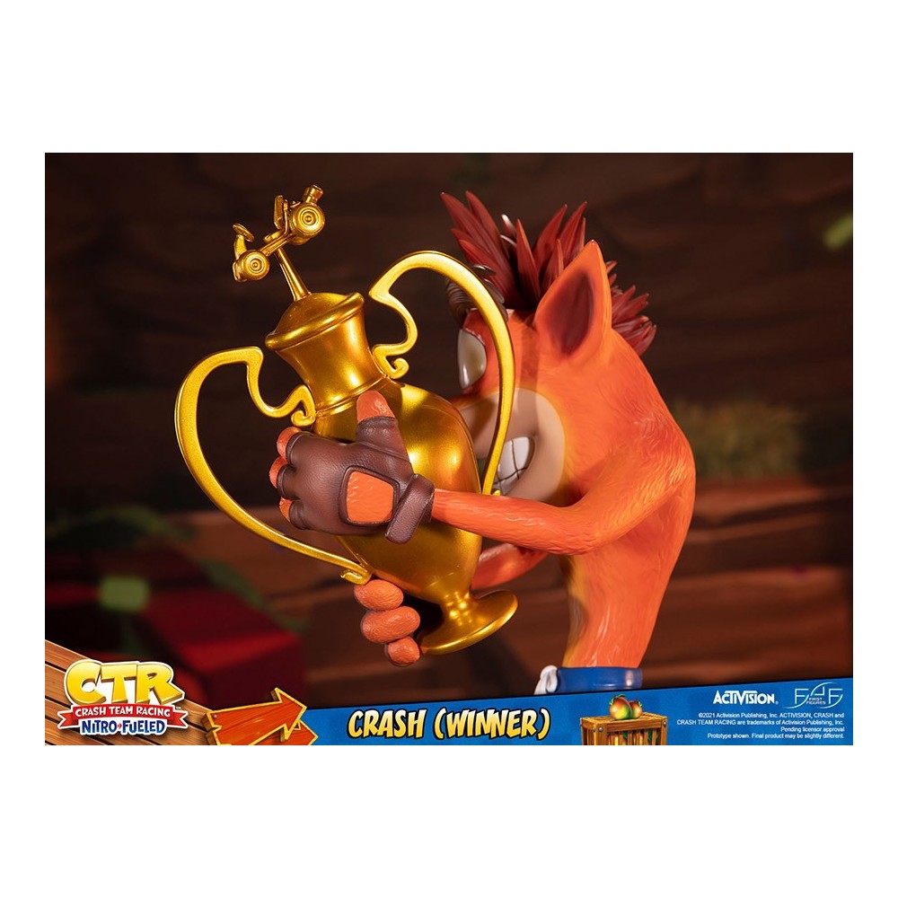 FIRST4FIGURES CTR CRASH TEAM RACING CRASH BANDICOOT WINNER STATUE FIGURE
