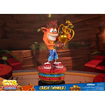 FIRST4FIGURES CTR CRASH TEAM RACING CRASH BANDICOOT WINNER STATUE FIGURE