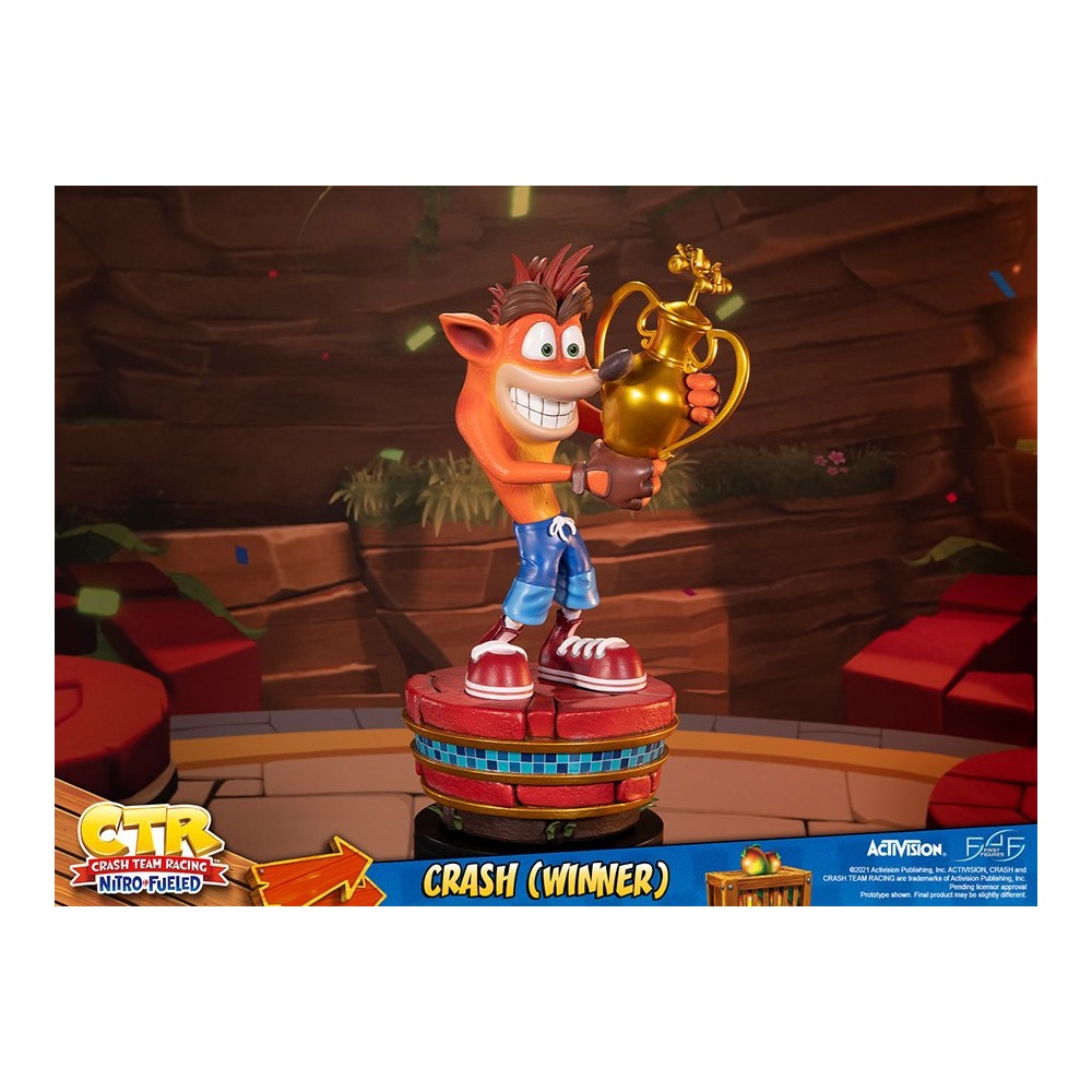 CTR CRASH TEAM RACING CRASH BANDICOOT WINNER STATUA FIGURE FIRST4FIGURES