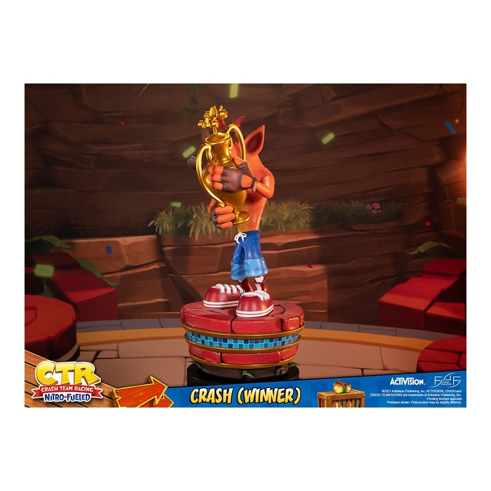FIRST4FIGURES CTR CRASH TEAM RACING CRASH BANDICOOT WINNER STATUE FIGURE