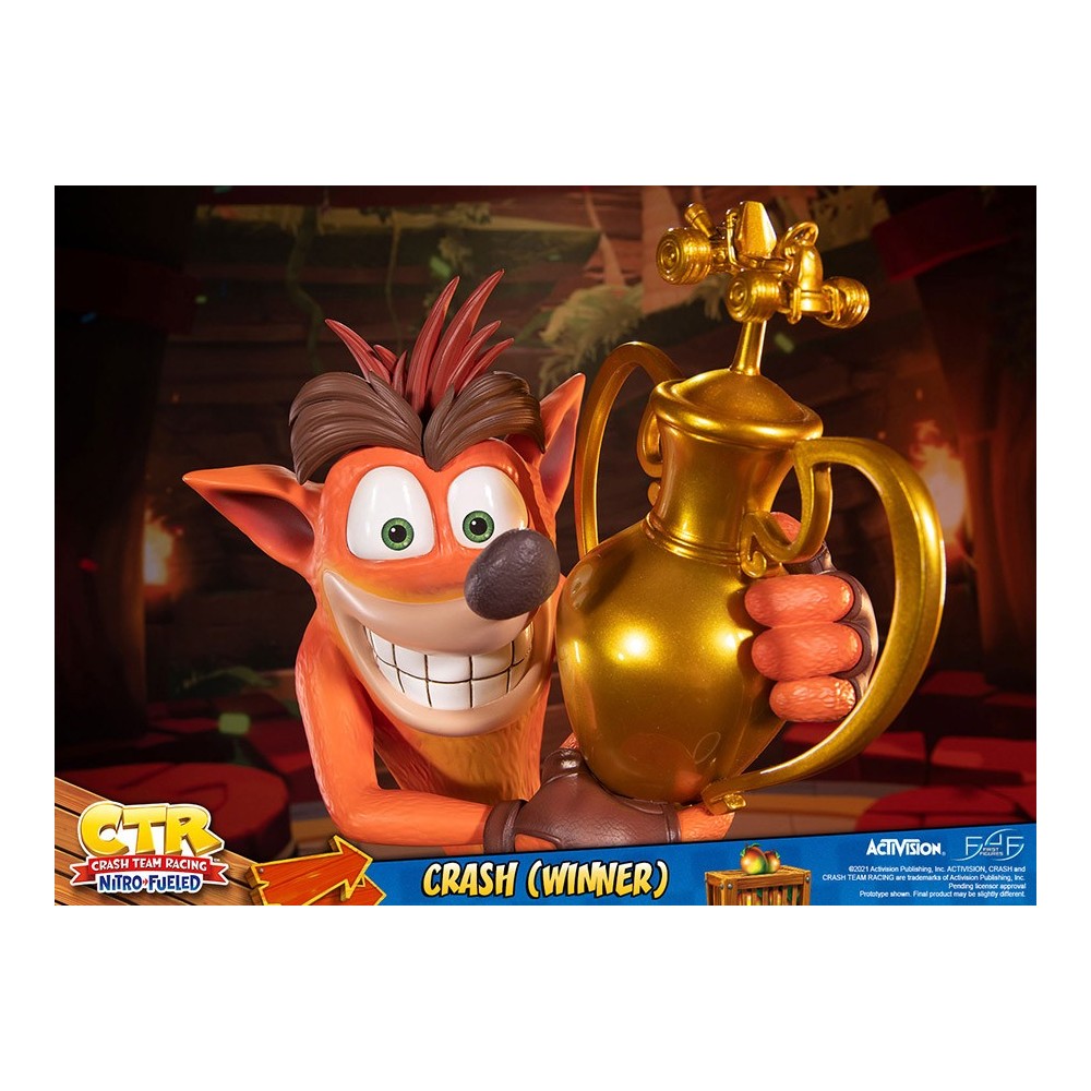CTR CRASH TEAM RACING CRASH BANDICOOT WINNER STATUA FIGURE FIRST4FIGURES